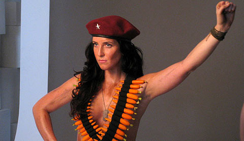 Complet goale. Vezi pentru ce se dezbraca vedetele. GALERIE FOTO