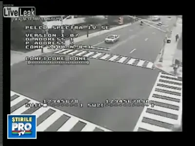 A lovit un pieton cu masina, in loc sa-i acorde prioritate, si a disparut!