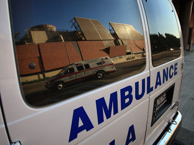 La un pas de moarte, după ce a întreținut relații intime cu soțul său. A făcut alergie