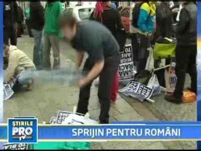 Miting antirasist la Belfast. 200 de localnici ii sustin pe romani