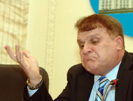 Din seria "Nati Meir acuza": vezi pe cine a mai turnat fostul politician