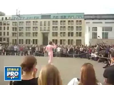 Borat, alias Bruno, gol la Berlin! VEZI VIDEO!