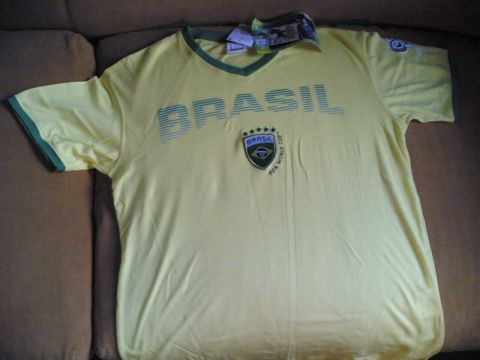 Ia tricoul, neamule! Pret unic, anticriza!