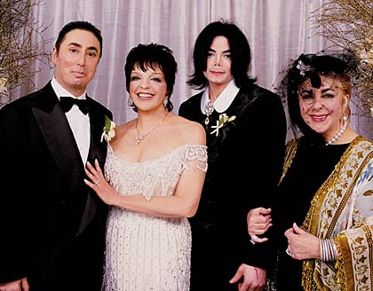 Elizabeth Taylor isi dorea sa fie inmormantata langa Michael Jackson