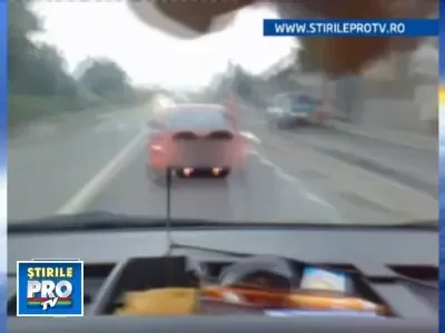 Striptease in viteza! VEZI VIDEO!