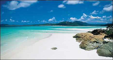 Castigatorul celui mai bun job din lume munceste "din greu"!