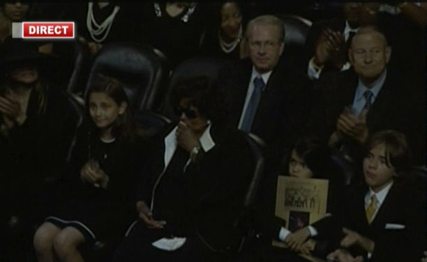 Copiii si mama lui Michael Jackson