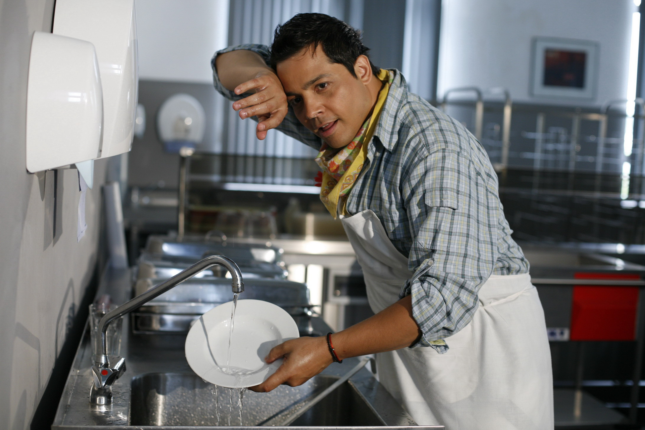 Jean de la Craiova, la "Happy Hour" cu presupusul baiat secret!