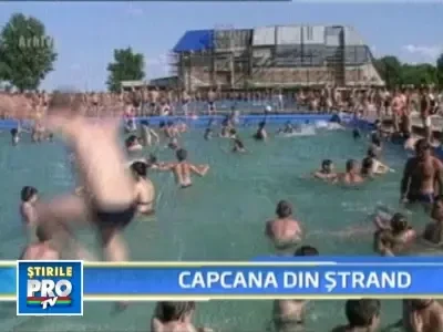 O fata de 13 ani se zbate intre viata si moarte, dupa un accident pe strand