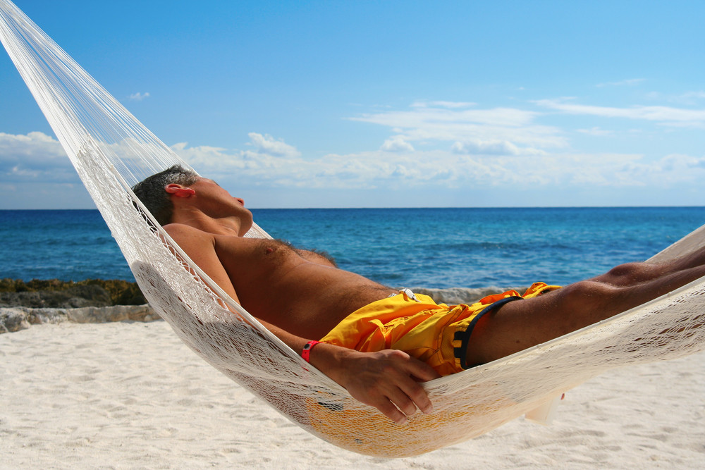 Dorm, lucreaza si se distreaza in hamac!