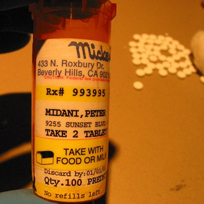 Sute de pastile! Cu asta se hranea Michael! Vezi ce au capturat politistii!