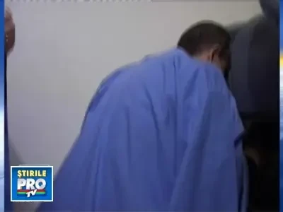 Emil Boc a operat... ardei, cu roboti medicali de ultima generatie!