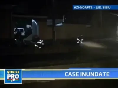 A turnat cu galeata in Bucuresti! Zeci de strazi acoperite de ape