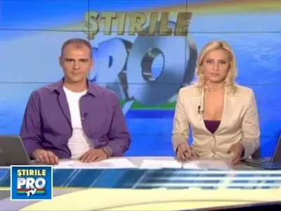 Elefantul spala masina! E angajat la spalatorie!