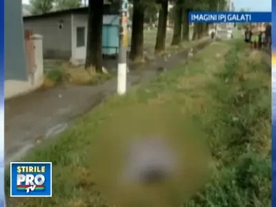 A murit electrocutat de grilajul unui magazin! Se adapostea de ploaie