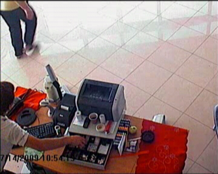 Dupa ce s-a facut de ras, hotul de la benzinarie s-a predat!