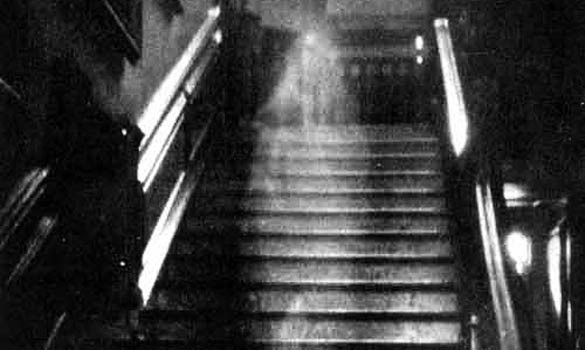 Fantomele i-au provocat 200 de incendii! Expertii in paranormal, depasiti