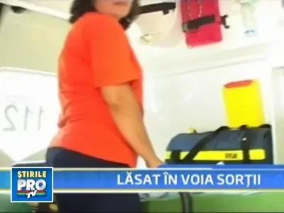 Si-a abandonat copilul in scara unui bloc pentru ca iubitul ei nu-l voia!