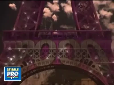 Un foc de artificii de 30 de minute a incheiat sarbatoarea Frantei!