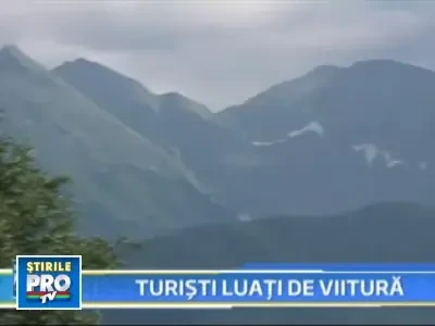 Cautarile turistilor disparuti in muntii Fagaras, sistate doua zile!