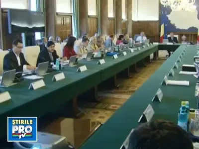 Sorina Placinta si-a intrat in paine ca ministru al tineretului