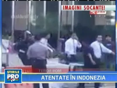 Atacuri cu bombe in Jakarta, Indonezia! Noua oameni si-au pierdut viata!