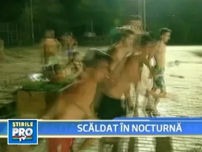 La strand, in nocturna! Asa au scapat bucurestenii de canicula!
