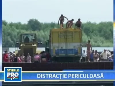 Distractie periculoasa, inventata de tinerii teribilisti din Braila
