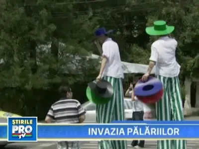 Campanie misterioasa in Capitala: "Jos Palaria!"