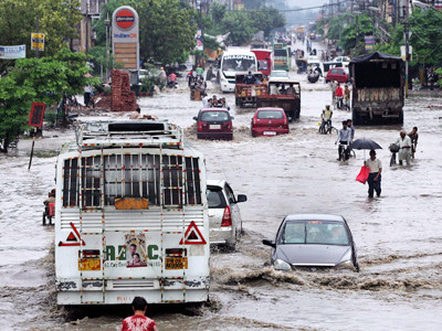 Sezonul musonic a facut cel putin 26 de victime in Pakistan