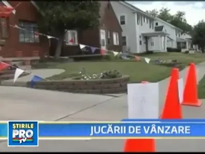 Un copil isi vinde jucariile sa-si ajute tatal, ramas fara slujba!