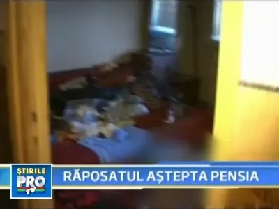 Socant! Femeie bolnava psihic, isi tinea tatal sa putrezeasca in casa!