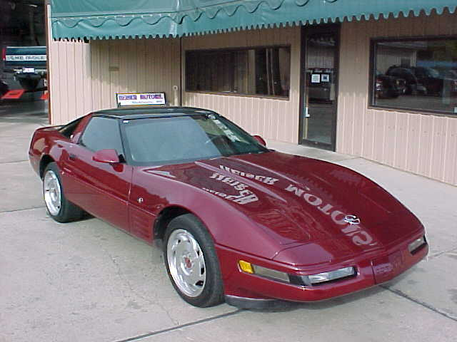 Politistii americani patruleaza cu o masina confiscata de la infractori