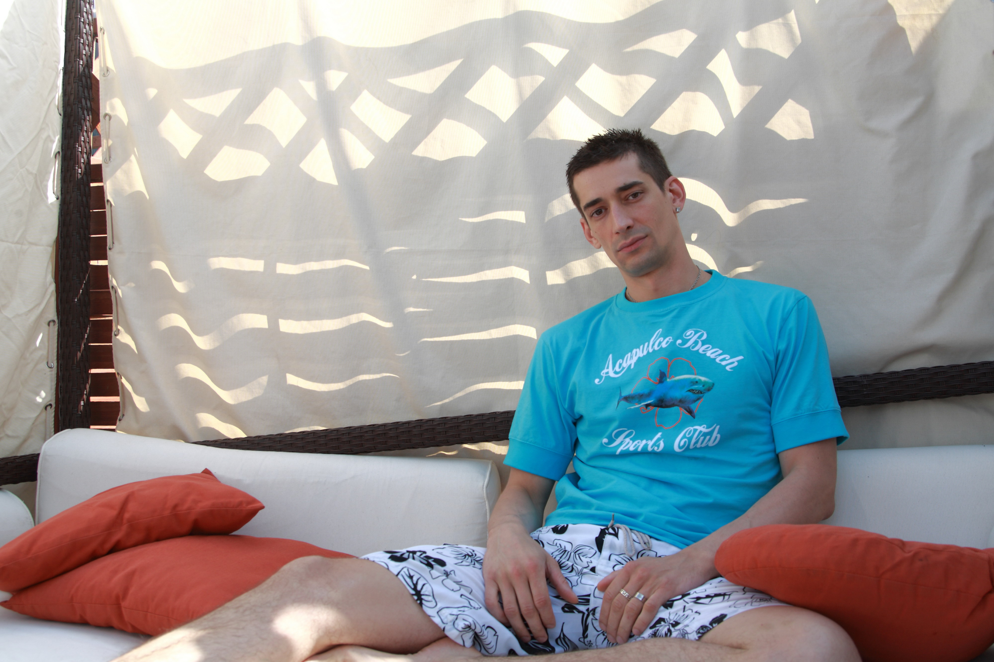 Claudiu, la prima intalnire cu cele patru finaliste de la “Vara lu’ Sara"!