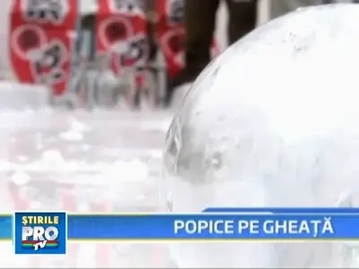 Combate canicula jucand popice inghetate!