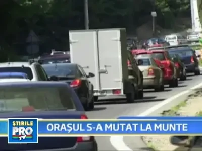 De frica arsitei, mii de romani s-au refugiat sambata in statiunile montane