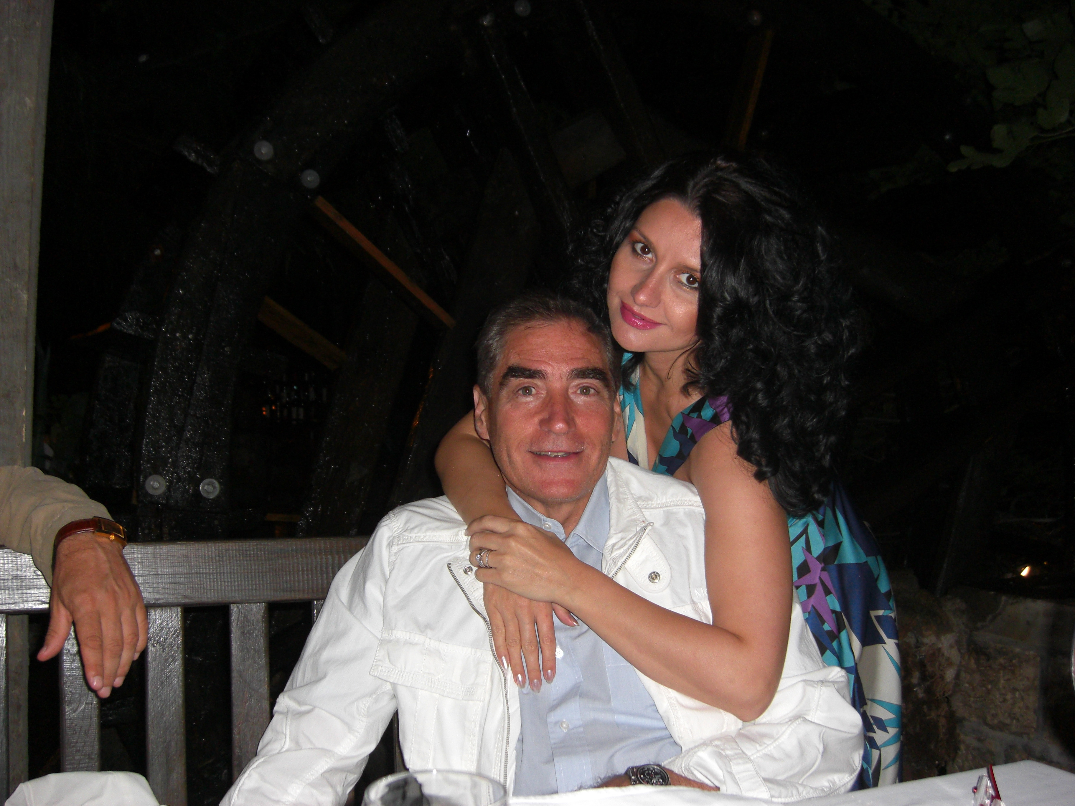 Petre si Silvia Roman si-au botezat baietelul! VIDEO