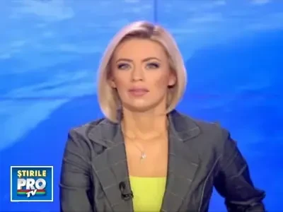 O nava a revenit in port cu o balena infipta la prora!