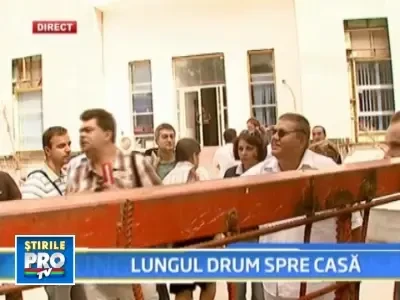 Au platit, dar nu se pot muta! Scandal in curtea unui complex rezidential