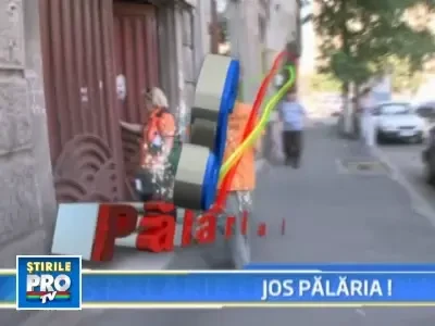 Jos palaria in fata medicilor de la Serviciul de Ambulanta Bucuresti