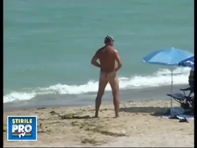 Razboi pe litoral, din cauza costumelor de baie: nudisti VS. textilisti!