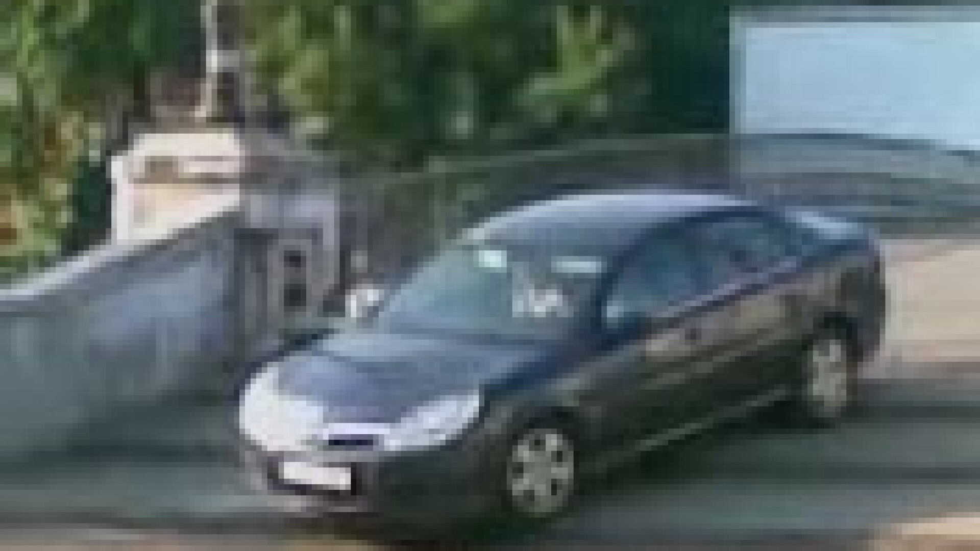 Off-road in Bucuresti, pe un pasaj pietonal!