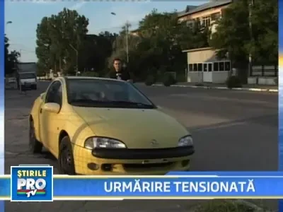 Sofer fara permis, oprit cu focuri de arma de politisti!