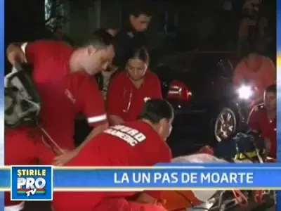 S-a electrocutat in timp ce facea dus