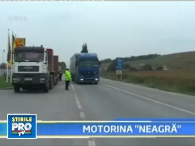Afaceri ilegale cu motorina, la marginea drumului! CAMERA ASCUNSA!