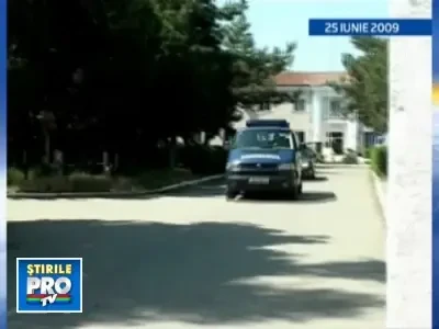 35 de politisti acuzati de coruptie, salvati de un viciu de procedura!