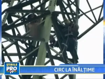 "Regele boschetarilor" amendat cu 500 de lei pentru striptease la inaltime!