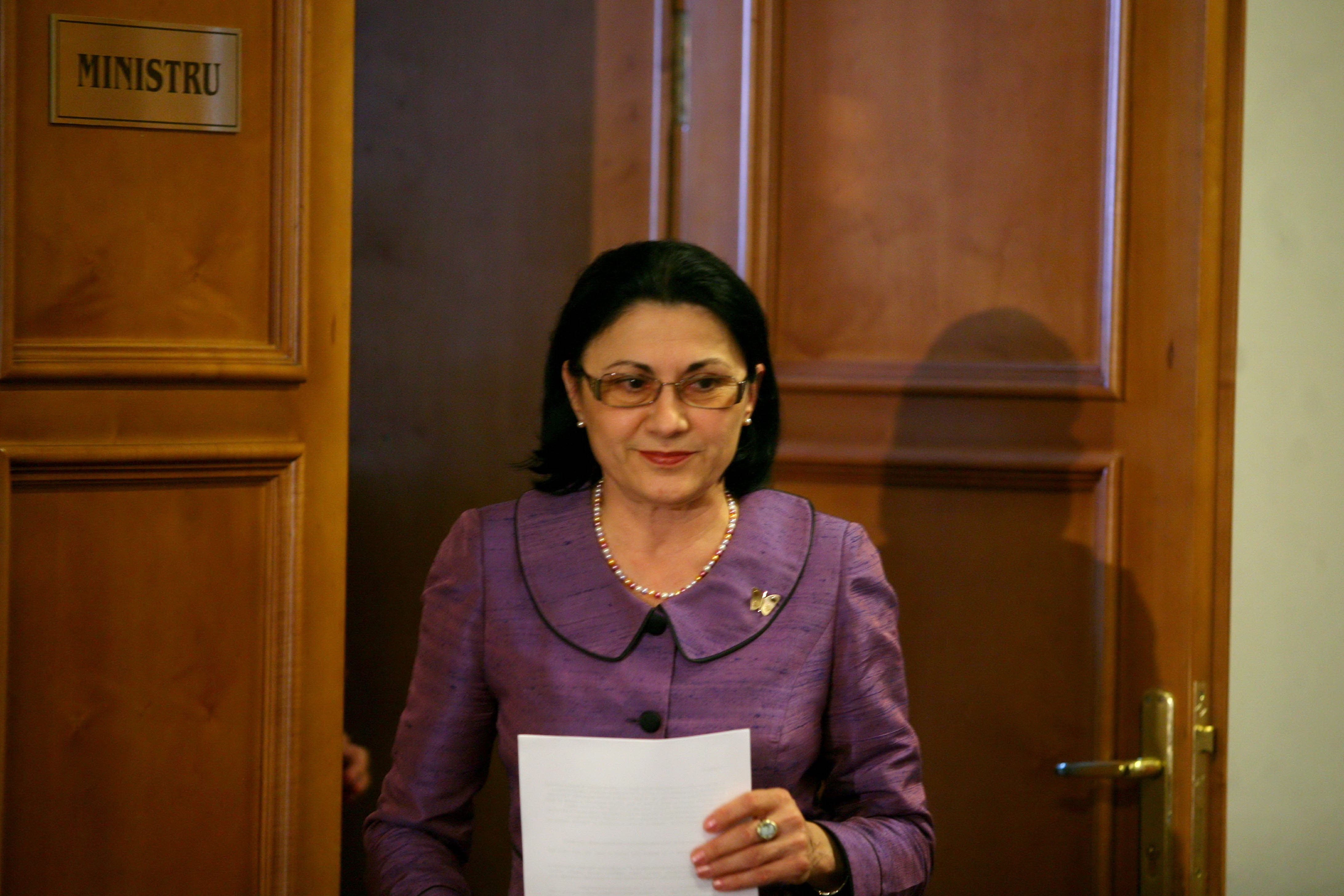 Invatamantul va primi cel putin 6 % din PIB, Cercetarea 1%