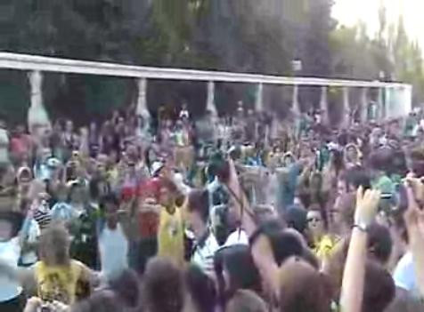Flashmob-ul, noul "sport" al romanilor