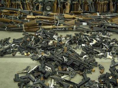 Bani contra arme! Oferta politiei din California